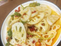 凉拌藕片-正宗齐齐哈尔烤肉·齐牛哥鲜切炭火烤肉(杭州总店)