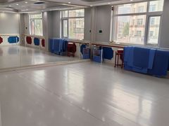 -艺彩童馨舞蹈培训学校(西湖道校区)