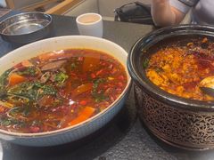 -万重锦·人文川菜馆(骡马市店)