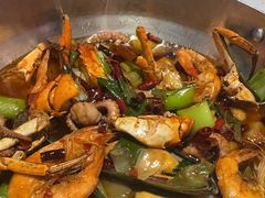-七欣天香辣蟹火锅(闵行浦江欢乐颂店)