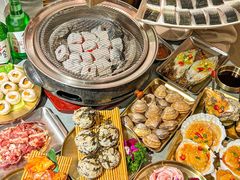 -围炉肉舍•炭烤活鳗•丹东海鲜烤肉(步行街店)