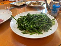 椒腐炒瓜苗-农夫烧鸡(西江路店)