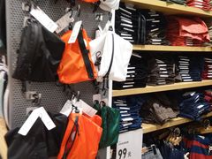 -优衣库(上海金桥太茂店)