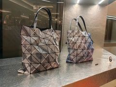 -三宅一生 (阪急梅田本店)