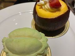 -大中华希尔顿酒店-念自助餐·嗨啤·小龙虾