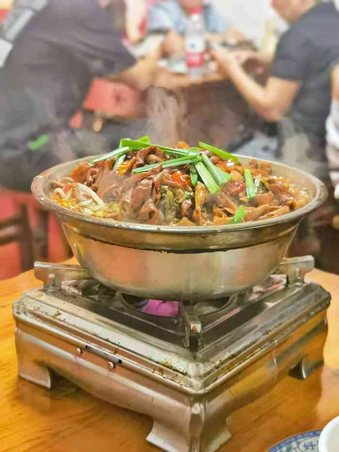 阿军饭店-"随意找的一家店,感觉是在农贸市场周边,附.