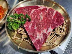 澳洲谷饲牛排-本炙炭烤·蒲烧活鳗料理店(金沙洲店)