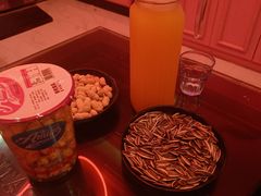 -范特西FANTASY量贩式KTV(民主广场店)