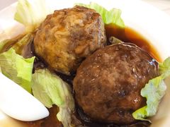 蛋黄狮子头-峨嵋酒家(地安门店)