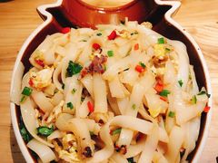 土匪炒粉-龙头烤羊排•烤全羊•精酿扎啤(厦滘店)