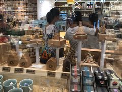 -猫的天空之城概念书店(印象城购物中心店)