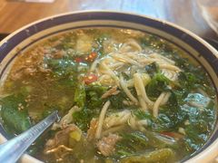 -云阿蛮云南生烫牛肉米线(奉贤路店)