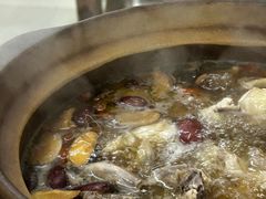 爽脆果园鸡-威邵鸡煲(西华路总店)