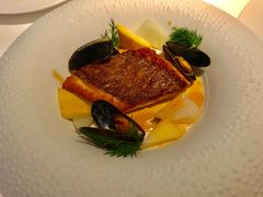 扒海鲈鱼-AZUR聚(香格里拉饭店)