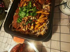 -顶峰夜宴·龙虾烧烤大排档(九江学院店)