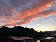 -百里峡七彩艺术小镇