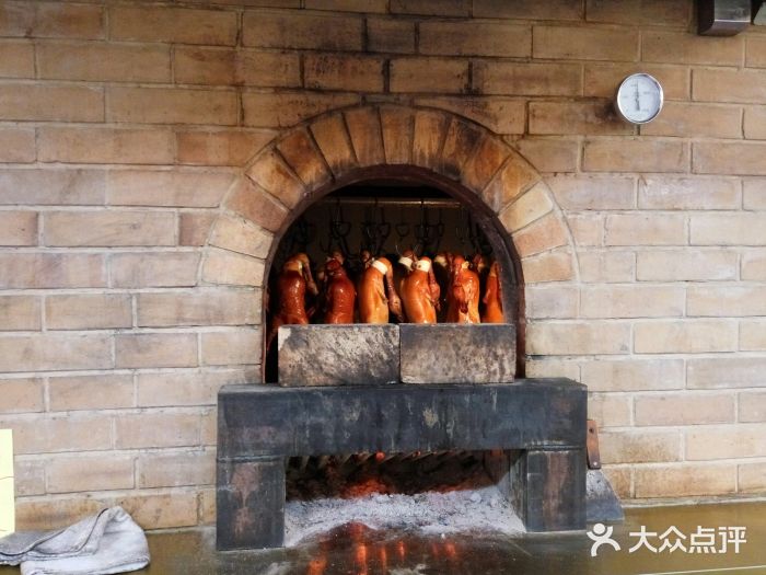东门烤鸭店(鼓楼店)招牌挂炉烤鸭图片