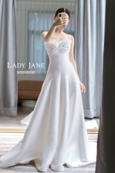 -Lady  Jane高端婚纱礼服馆