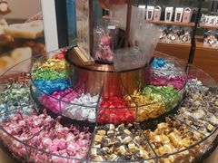 -Laderach 莱德拉(上海环贸iapm店)