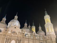 -皮拉尔圣母圣殿主教座堂