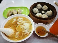 -珊珊小笼馆(仙霞路店)