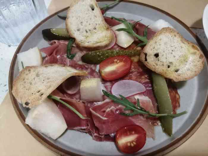 oui chef-"上海南站附近的西餐厅步行过去,夏天真的."-大众点评移动版