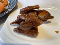 脆皮乳鸽-老洋房花园饭店(绍兴路店)