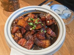-头上红煨盐鸡·非遗院子餐厅