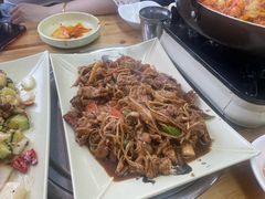 -亲昵春川鸡排(韩国美食街店)