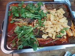 -在巷子里的烤肉店·螺蛳粉烤鱼·牛蛙(和美城店)