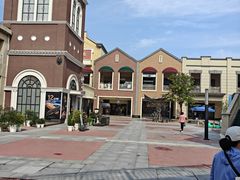 -王府井奥莱临潼小镇(临潼店)