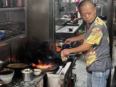 -海口滨海新村143号海南老字号炒菜店