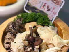 -楠小云·云南鲜菌·鲜牛自助火锅(九眼桥店)
