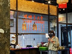 -丽丽三鲜螺蛳粉(田林路店)