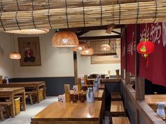 -先启半步颠小酒馆(周浦万达店)