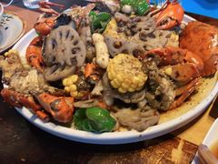 -臻鲜燕海鲜融合餐厅(金陵style店)