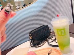 -奈雪的茶(华侨城创意园店)