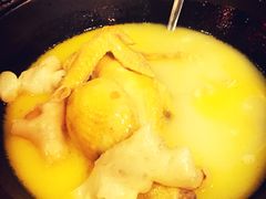 -鲜入围煮花胶鸡海鲜火锅