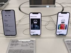 -Apple零售店(华贸购物中心店)