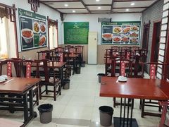 -湖南人家湘菜馆(镇江路店)
