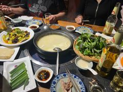 -大匠工房古船木艺术餐厅·猪肚鸡专门店(长白仙岛店)