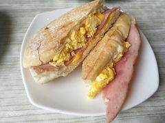 -必胜客(证大大拇指店)
