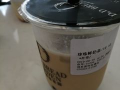 -顶东面包花园·生日蛋糕(世博店)