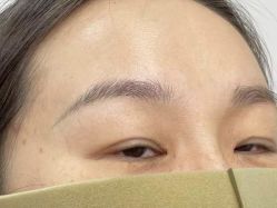 -一个差评成就的纹眉店