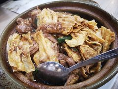 -尝囍煲仔小菜