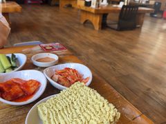 -喇喇排骨火锅·传统韩式脊骨汤(望京西园总店)