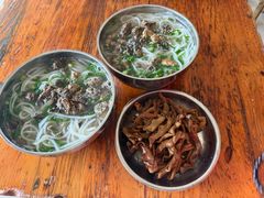 -正宗李家土鸡米线店