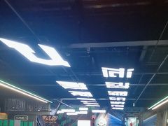 -极限PLAY运动娱乐新世界·团建派对潮玩休闲馆·室内蹦极高空游乐园