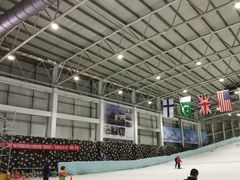 -乔波室内滑雪场