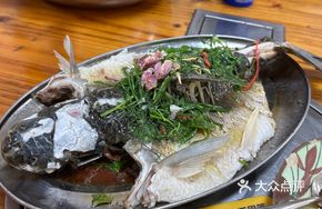 Steamed Yellow Catfish with Mountain Spring Water